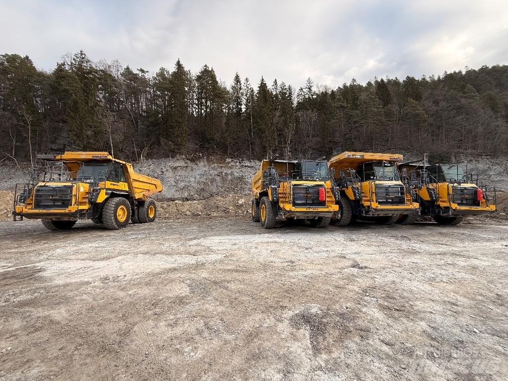 Komatsu HD 405 - 8E0 リジットフレーム式ダンプトラック