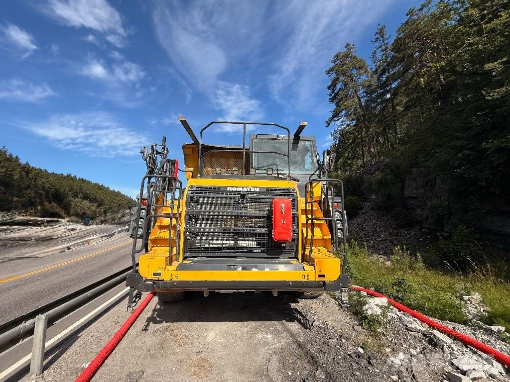 Komatsu HD 405 - 8E0 リジットフレーム式ダンプトラック