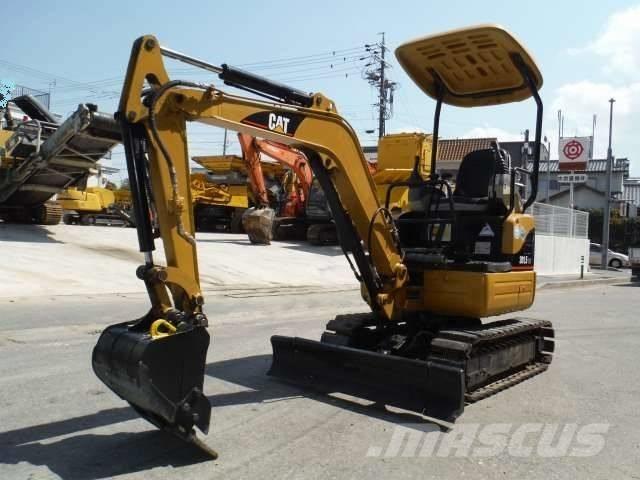 CAT 301.5 CR ミニ油圧ショベル 7t以下（ミニユンボ・ミニディガー）