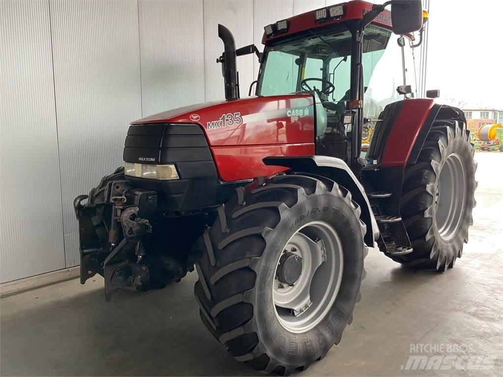 Case IH MX 135 トラクター