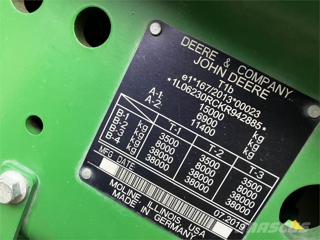 John Deere 6230R トラクター