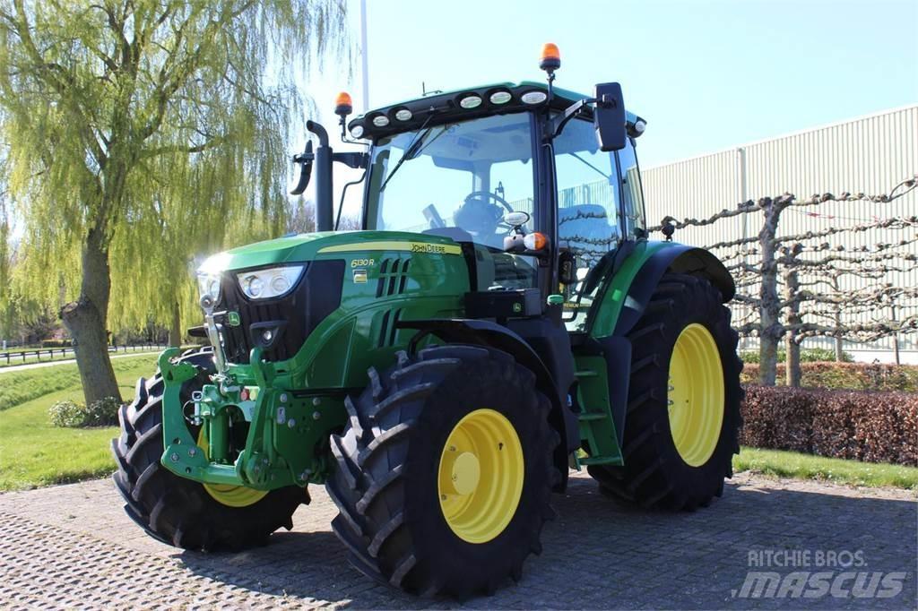 John Deere 6130R トラクター