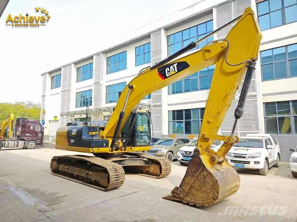 CAT 326D2L 大型油圧ショベル12t以上（パワーショベル・ユンボ）