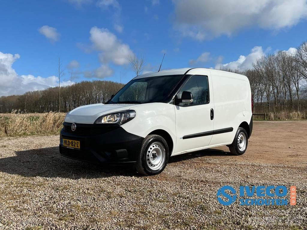 Fiat Doblò Cargo パネルバン