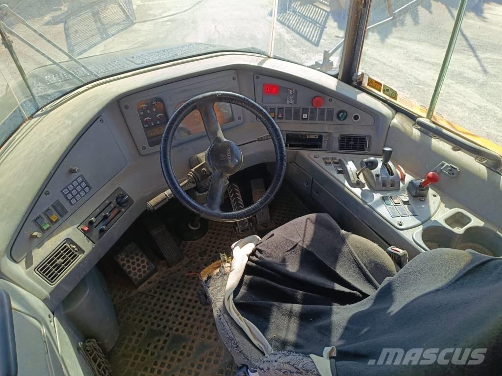 Volvo A 40 D アーティキュレート式ダンプトラック