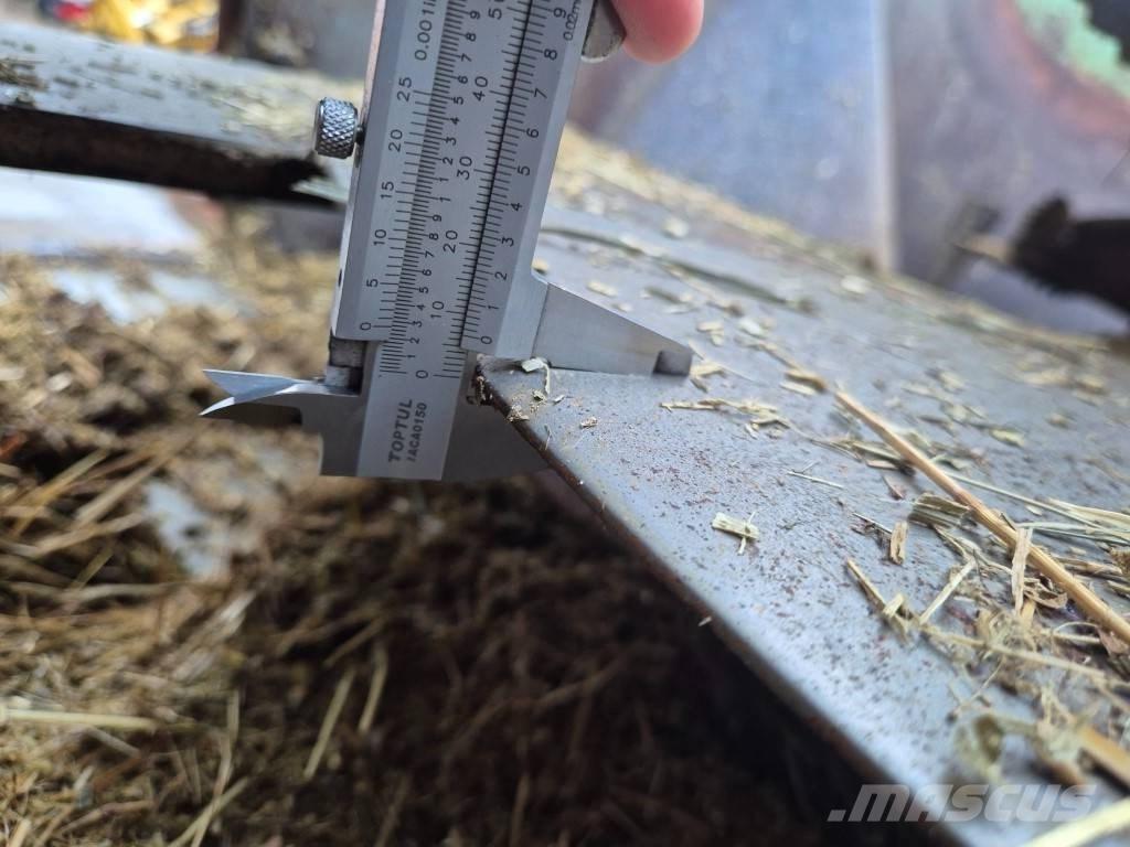 Samasz Optifeed 1800 ミキサーフィーダー