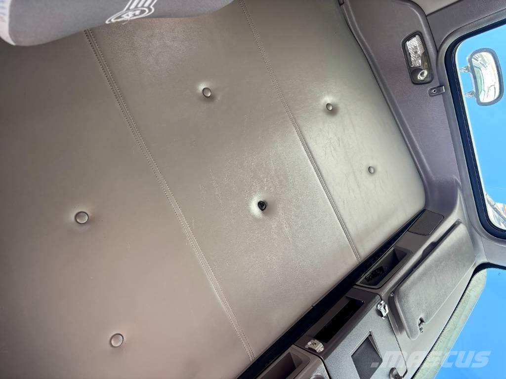 Kenworth T 800 中古トラクターヘッド | トレーラーヘッド