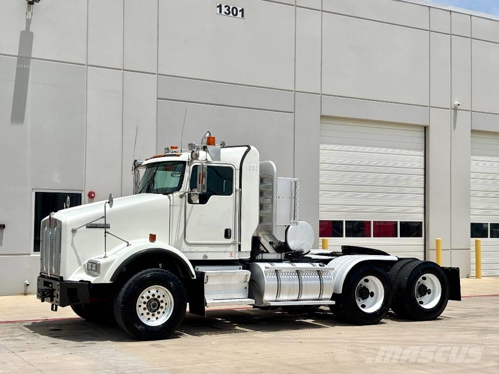 Kenworth T 800 中古トラクターヘッド | トレーラーヘッド