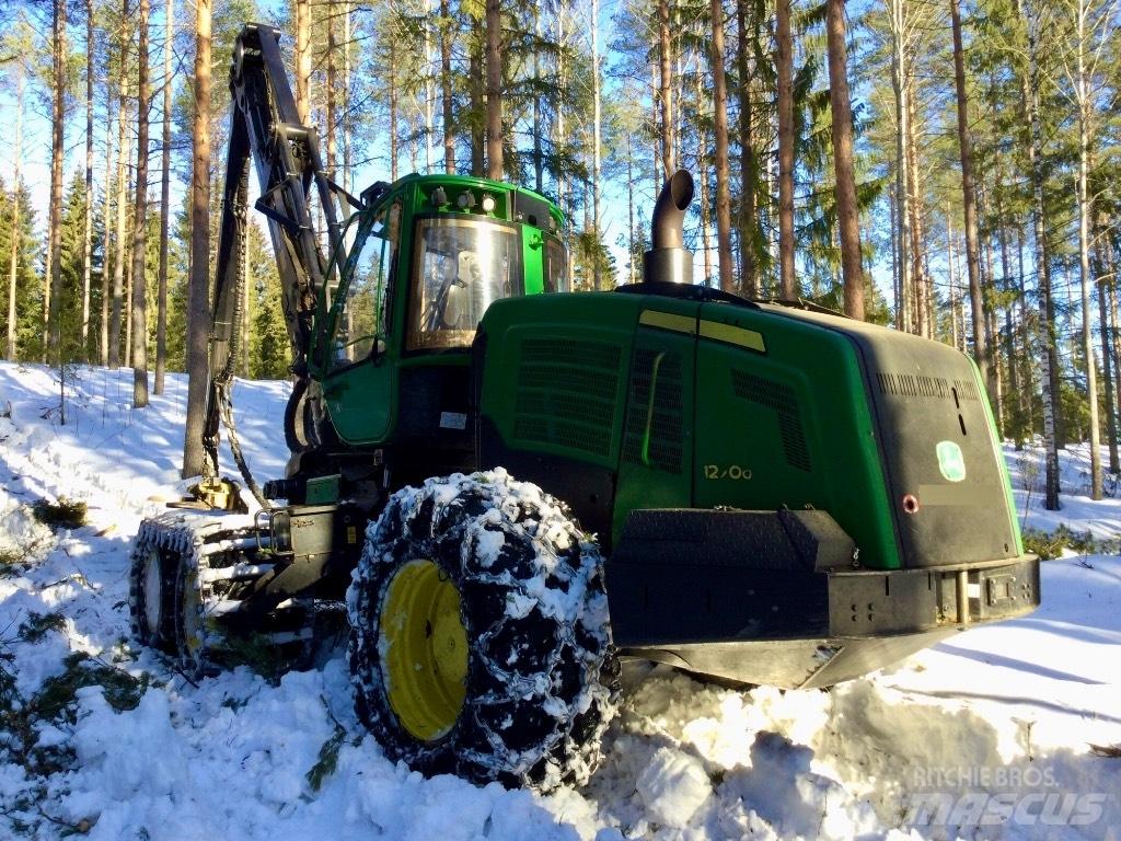 John Deere 1270G 6W ハーベスター