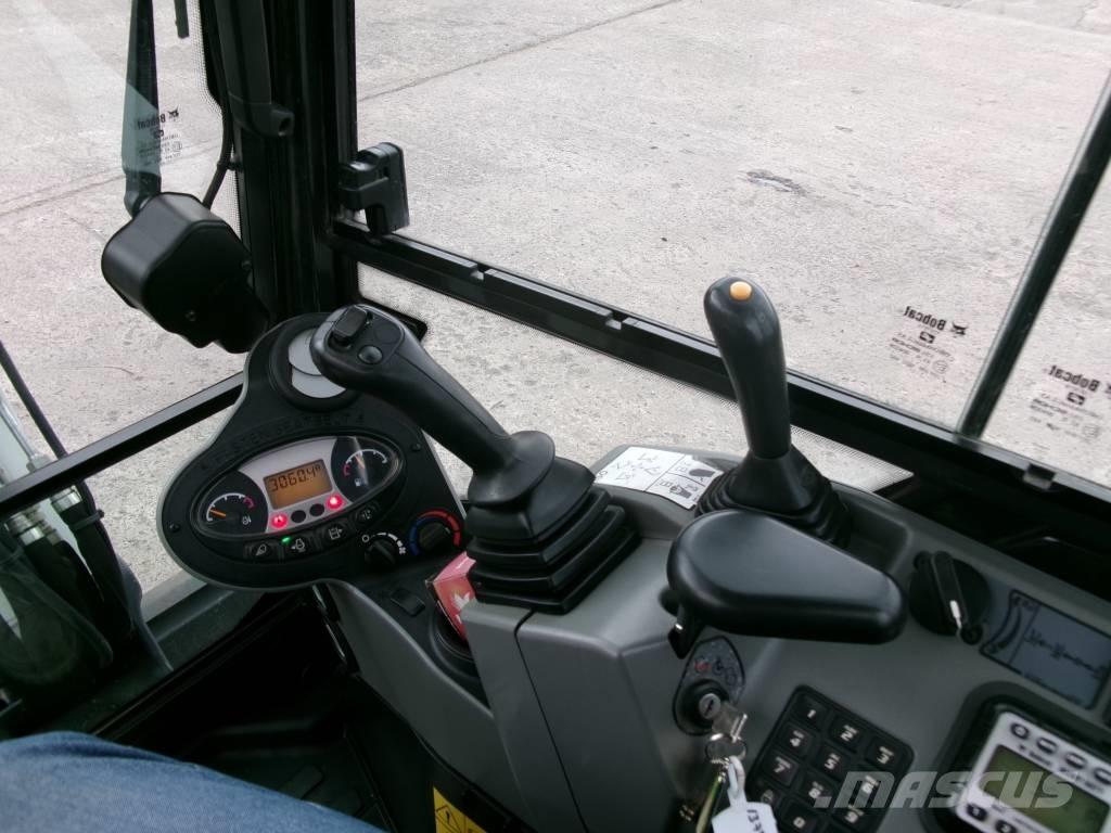 Bobcat E 27z ミニ油圧ショベル 7t以下（ミニユンボ・ミニディガー）