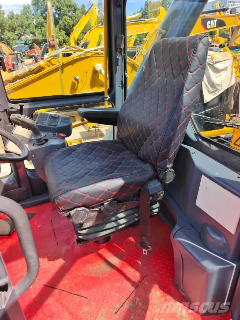 Sany SRSC 45 C30 リーチスタッカー