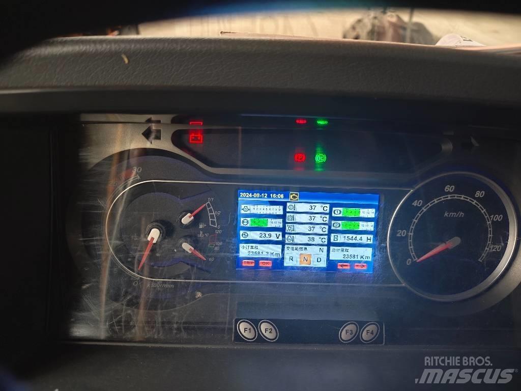 Sany SAC4500T オールテレーンクレーン