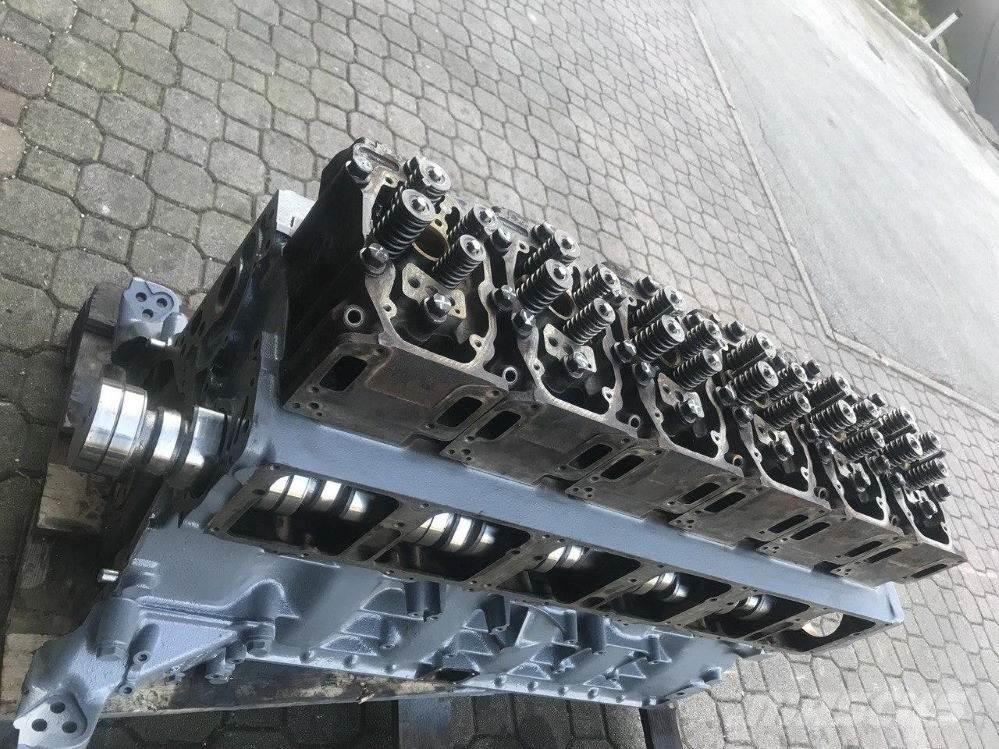 Scania DC12 420HP エンジン
