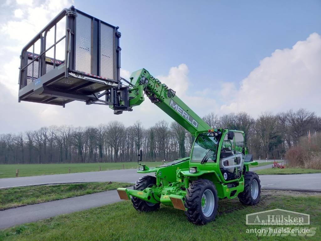 Merlo P 40.17 PLUS テレスコーピックハンドラー