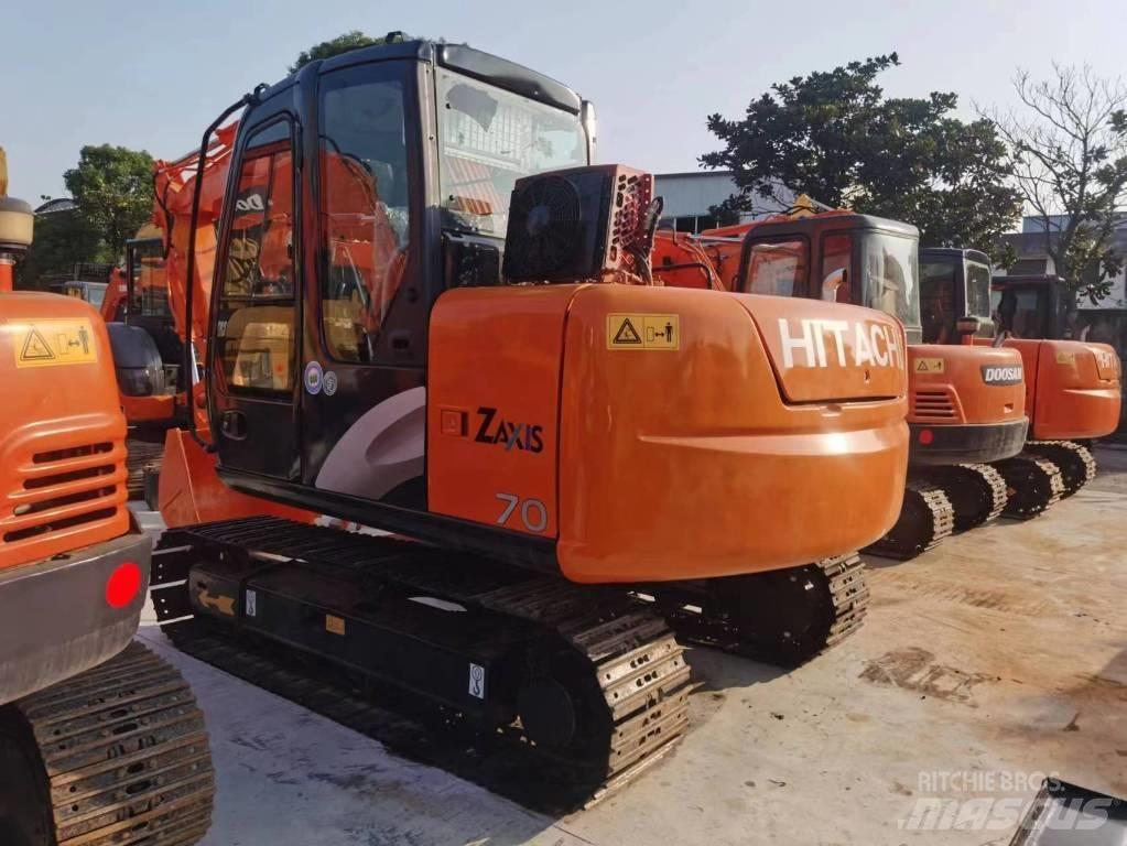 Hitachi ZX70 中型油圧ショベル 7ｔ-12ｔ（ユンボ・パワーショベル・バックホー）