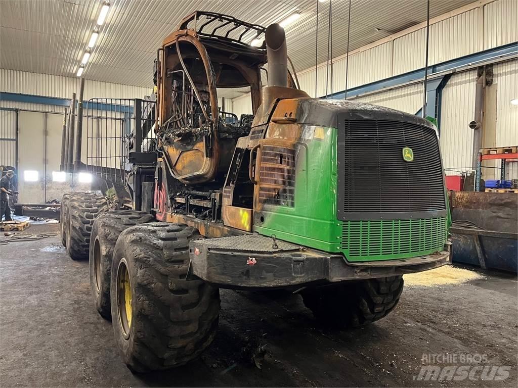 John Deere 1210E フォワーダー