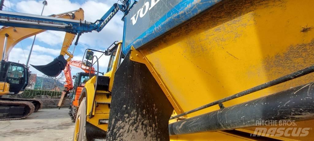 Volvo A 25 F アーティキュレート式ダンプトラック