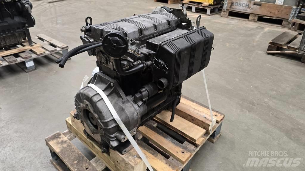 Deutz F4M1008 エンジン