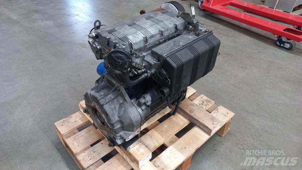 Deutz F4M1008 エンジン
