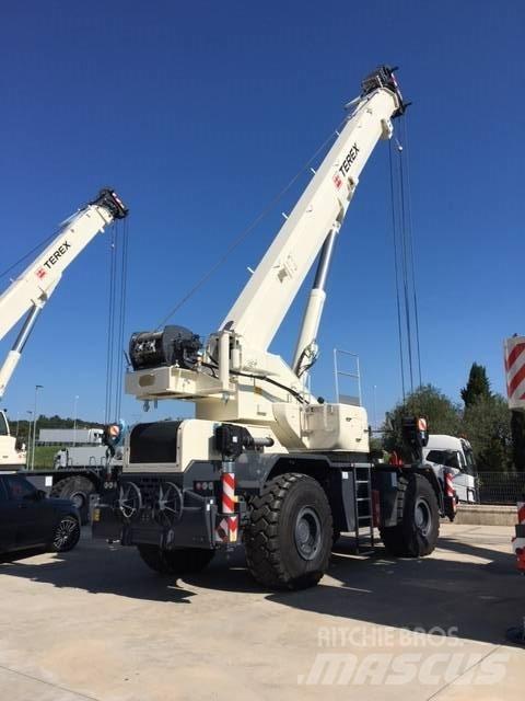 Terex TRT90 ラフテレーンクレーン