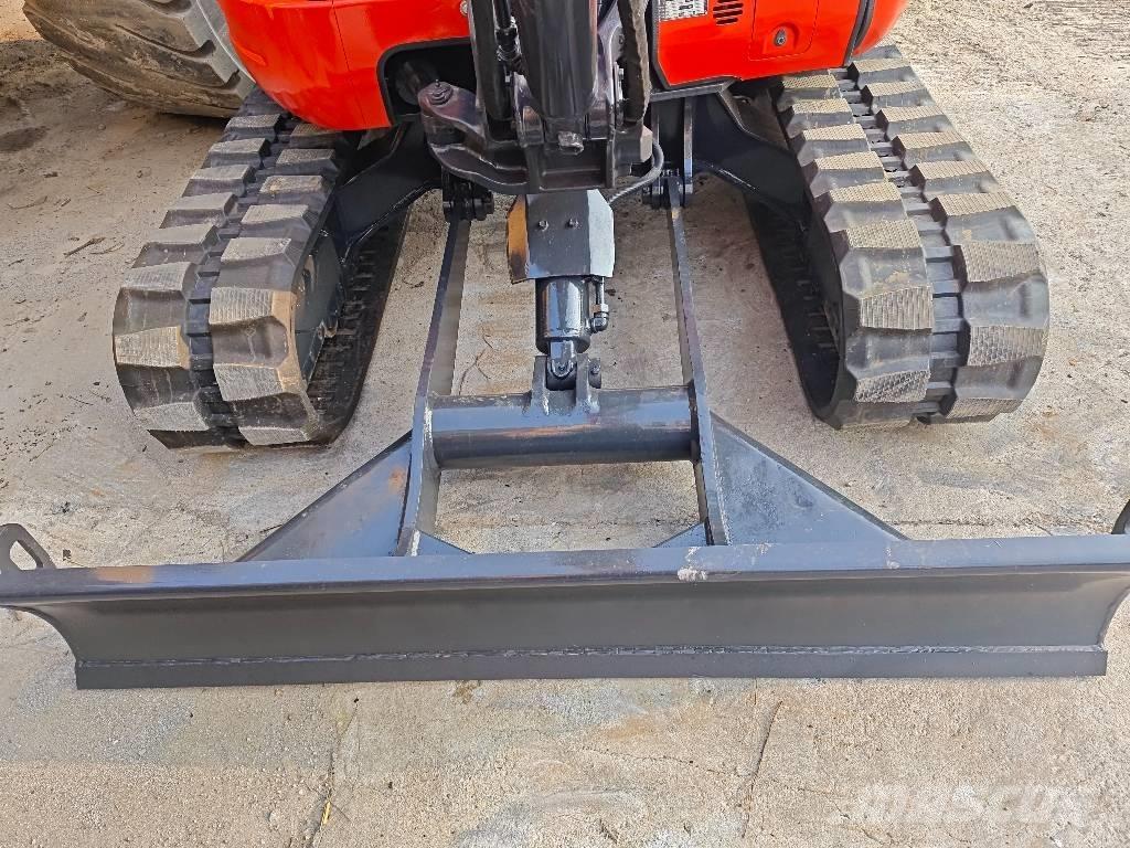 Kubota KX 163-5 ミニ油圧ショベル 7t以下（ミニユンボ・ミニディガー）