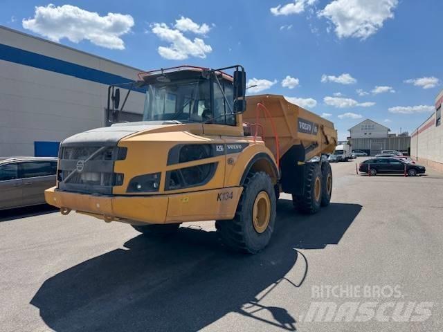 Volvo A25G アーティキュレート式ダンプトラック