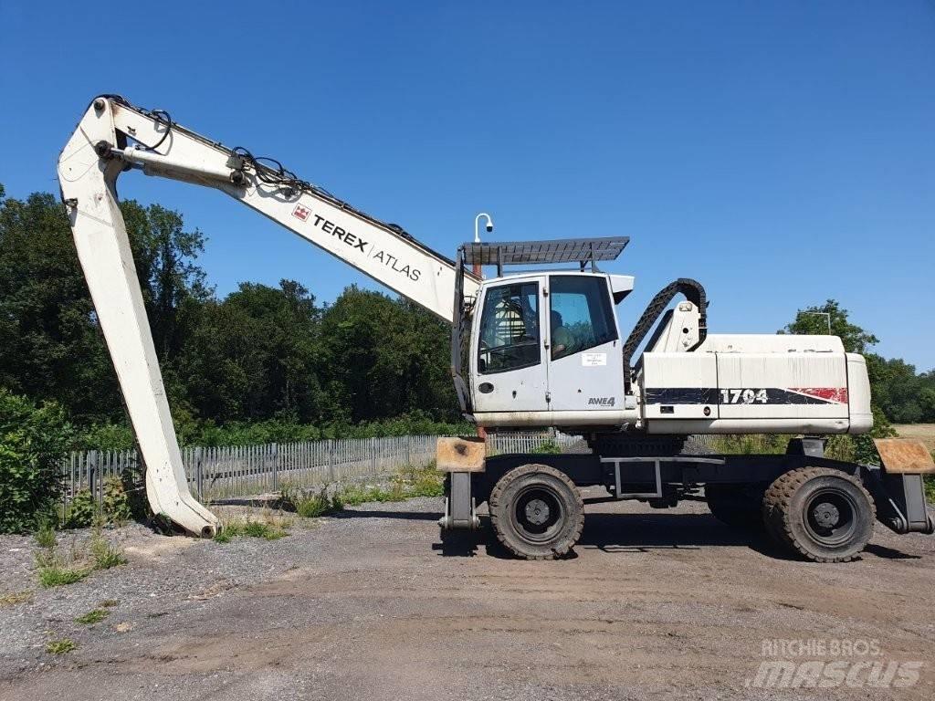 Atlas 1704 M 廃棄物／工業産廃処理機