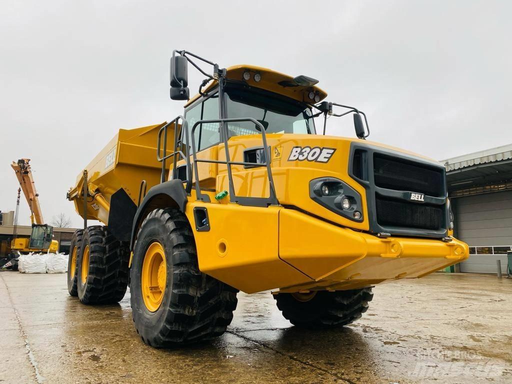 Bell B 30 E アーティキュレート式ダンプトラック