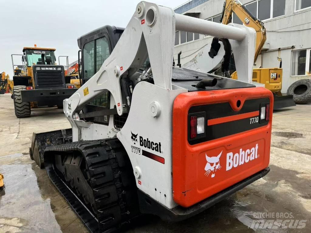 Bobcat T770 スキッドステアローダー