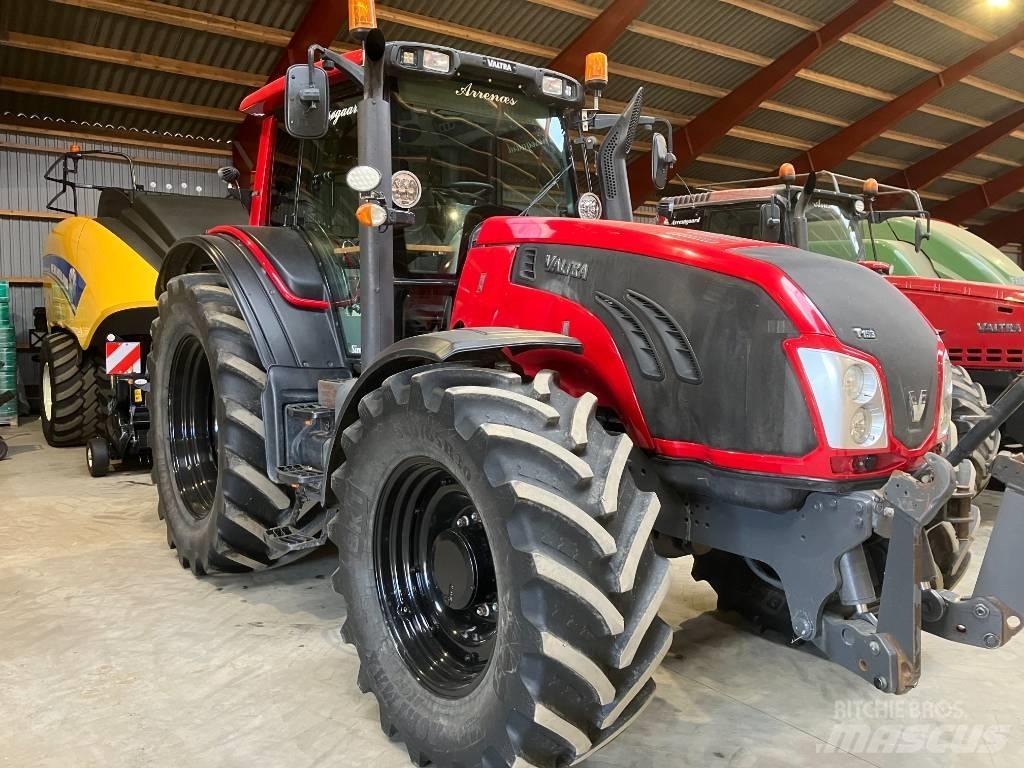 Valtra T 153 HT トラクター