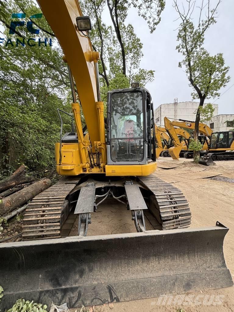 Komatsu PC 128 US 大型油圧ショベル12t以上（パワーショベル・ユンボ）
