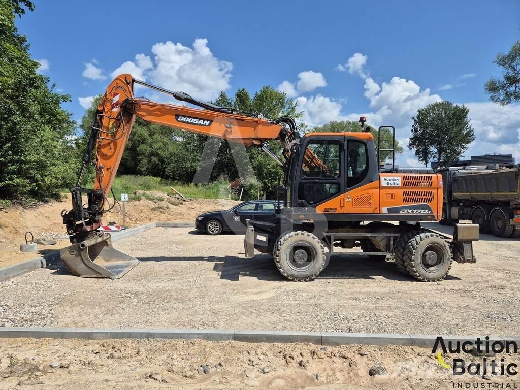 Doosan DX 170 W-5 ホイール式油圧ショベル（パワーショベル・ユンボ・バックホー）