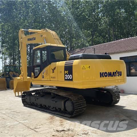 Komatsu pc200-7 大型油圧ショベル12t以上（パワーショベル・ユンボ）