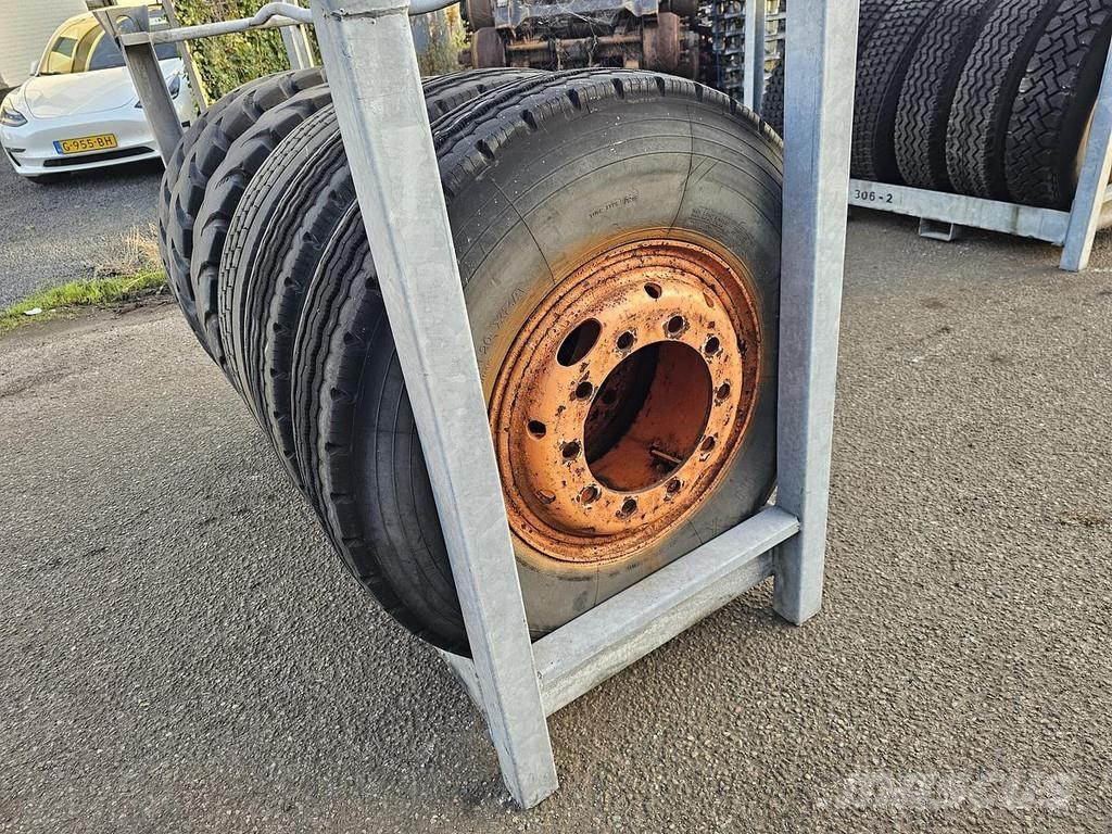  Several 1100 X 20 スケルタルトレーラー