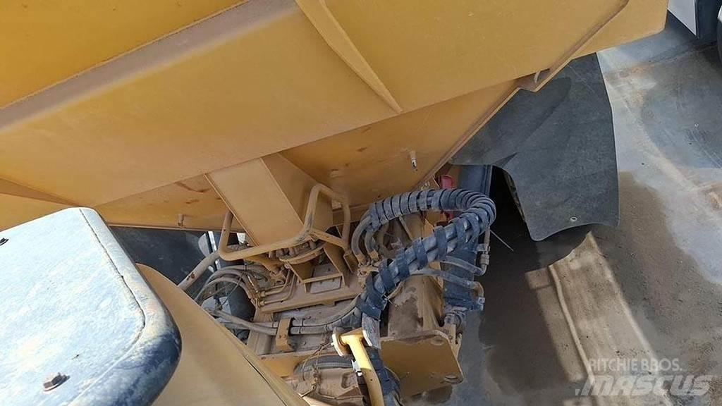 CAT 740 その他トラック