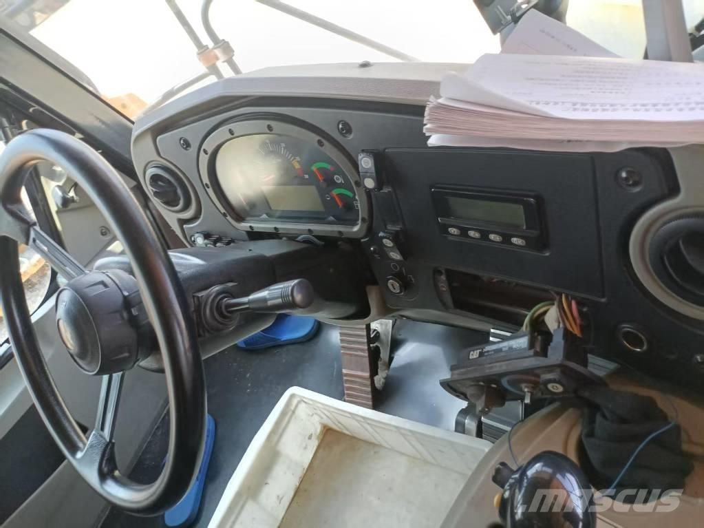 CAT 773 F リジットフレーム式ダンプトラック