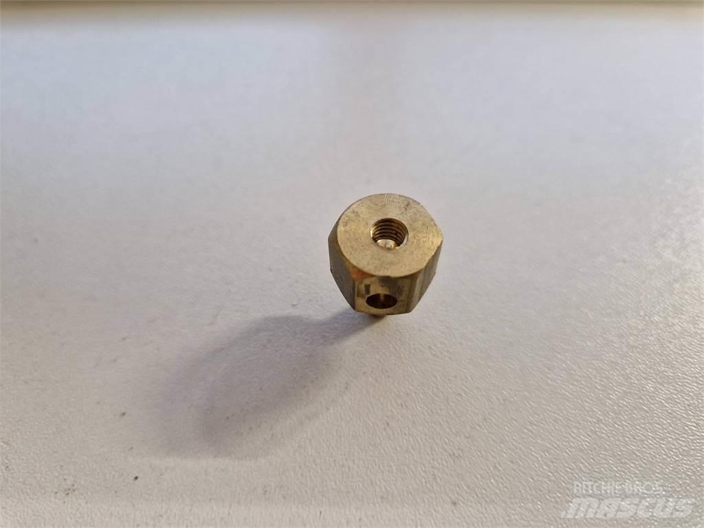 Rottne 049-0070 エンジン