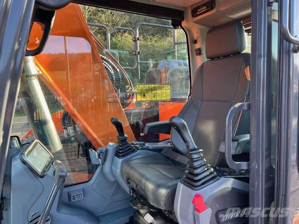 Develon DX140LCR-7 大型油圧ショベル12t以上（パワーショベル・ユンボ）