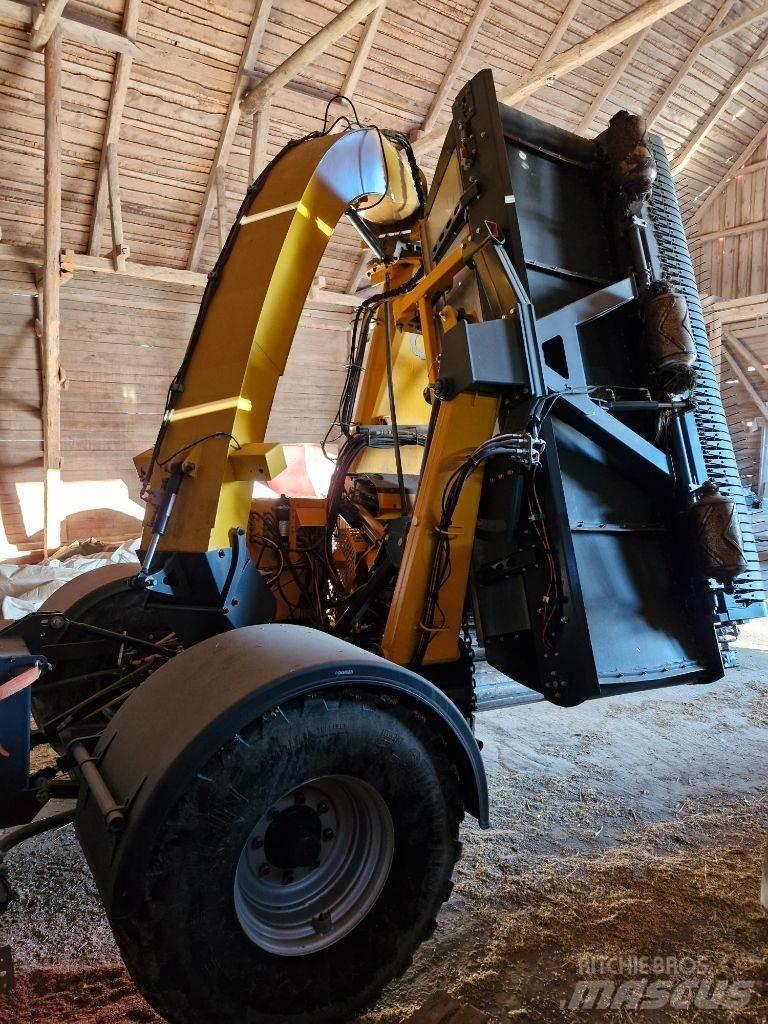 Elho Cobra 7710 T フォレージハーベスター