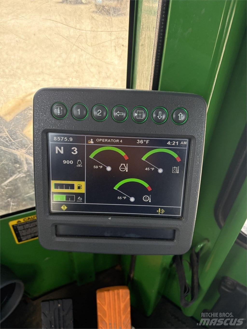 Deere 648L II スキッダー