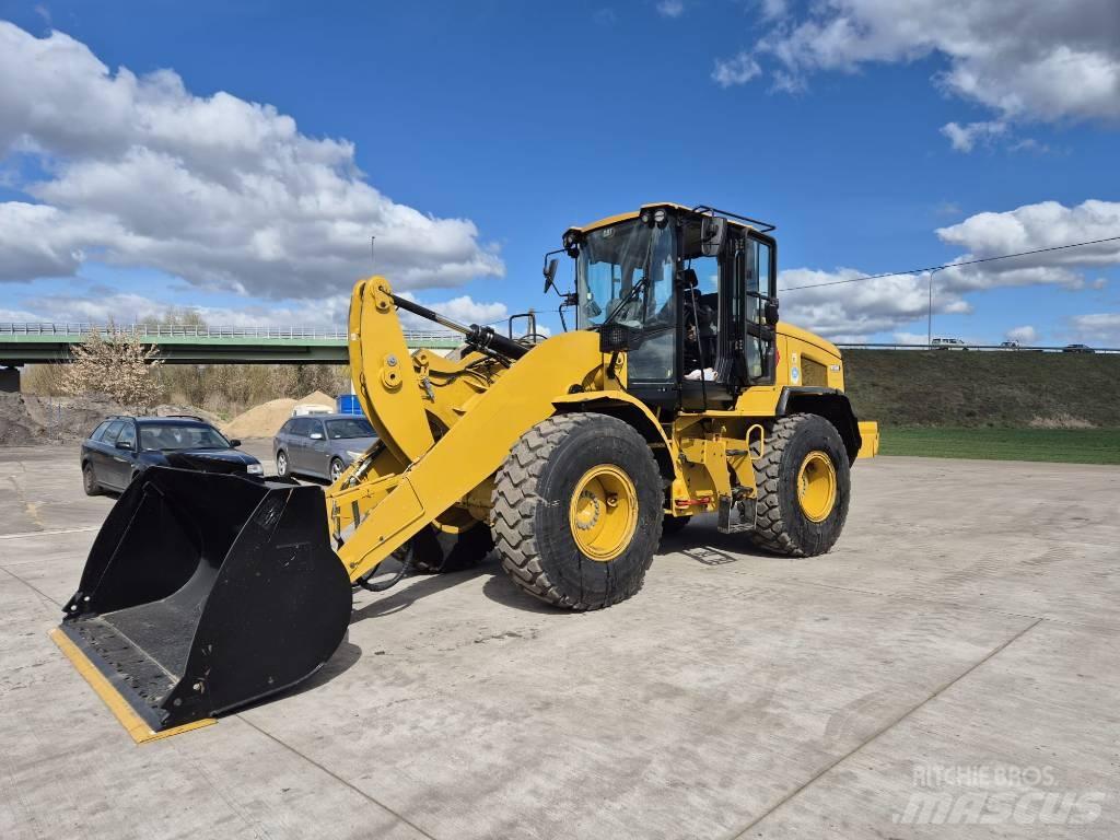 CAT 926M ホイールローダー・タイヤショベル