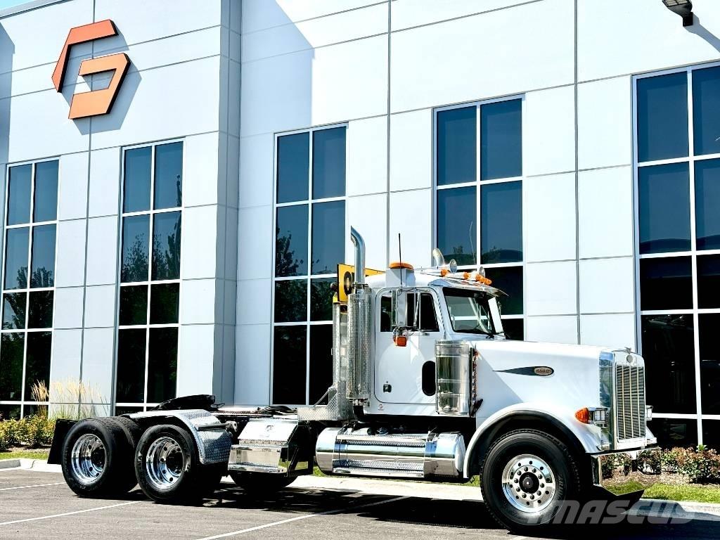 Peterbilt 378 中古トラクターヘッド | トレーラーヘッド