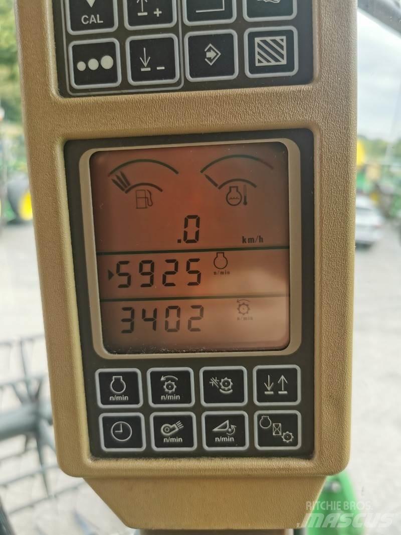John Deere T560 コンバイン