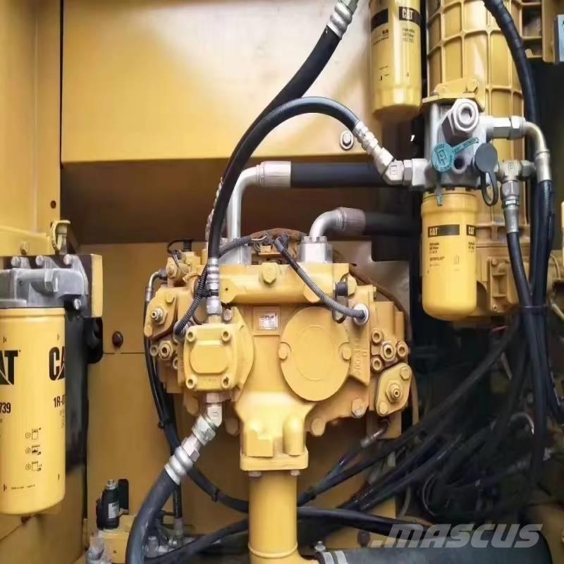 CAT 325 D 大型油圧ショベル12t以上（パワーショベル・ユンボ）