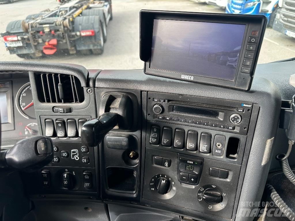 Scania P370 6x2*4 アームロール