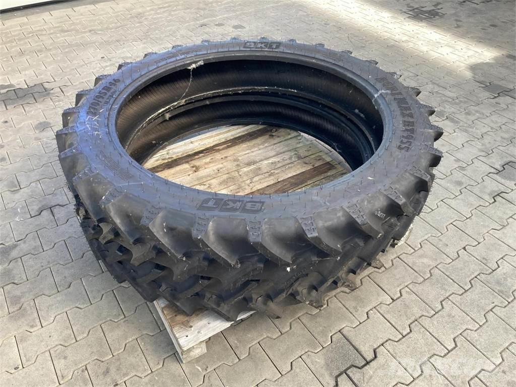 BKT 270/95R46 タイヤ、ホイル、リム
