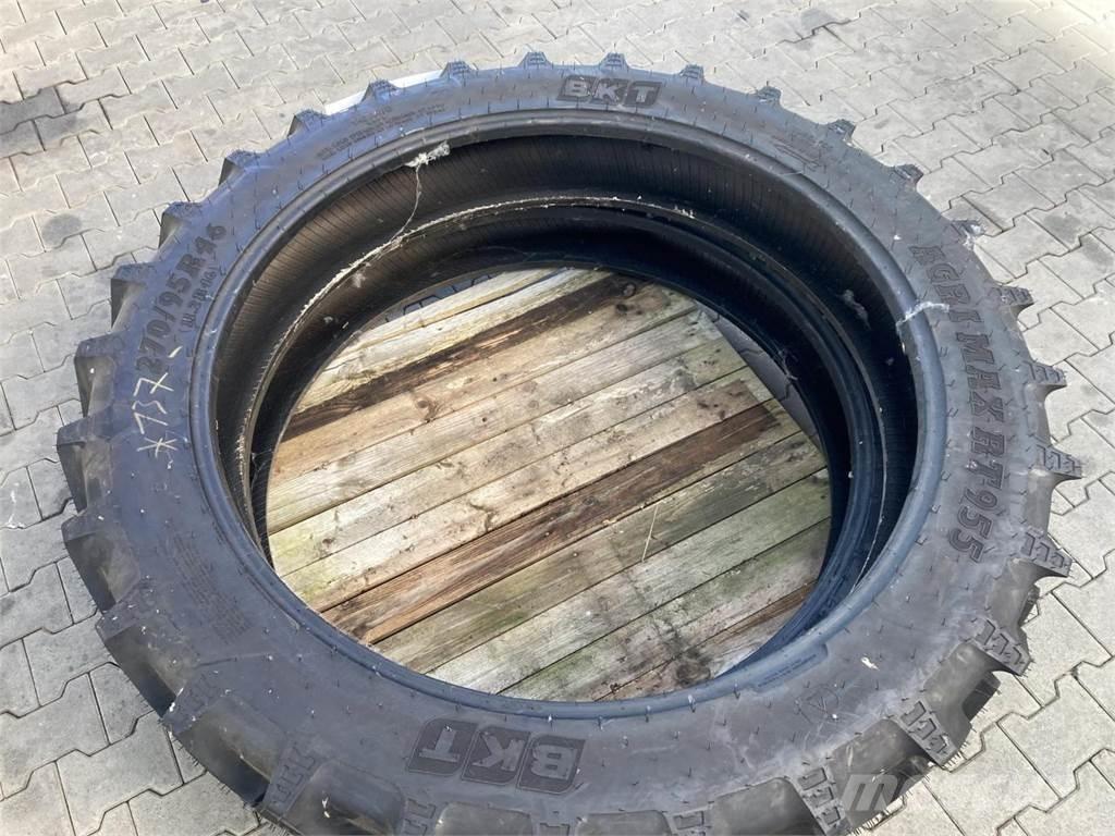 BKT 270/95R46 タイヤ、ホイル、リム