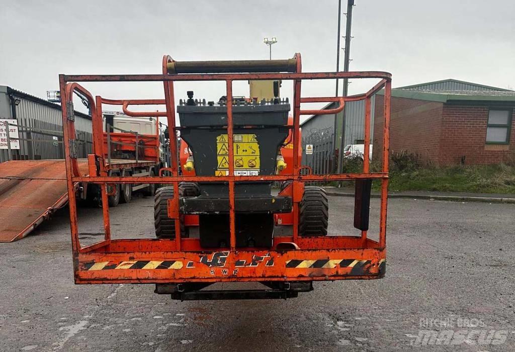JLG 450 AJ ブームリフト　屈伸型