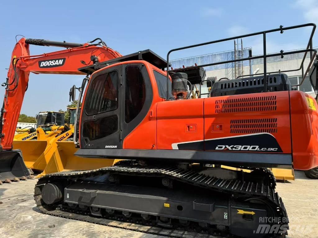 Doosan DX 300 LC-9C 大型油圧ショベル12t以上（パワーショベル・ユンボ）