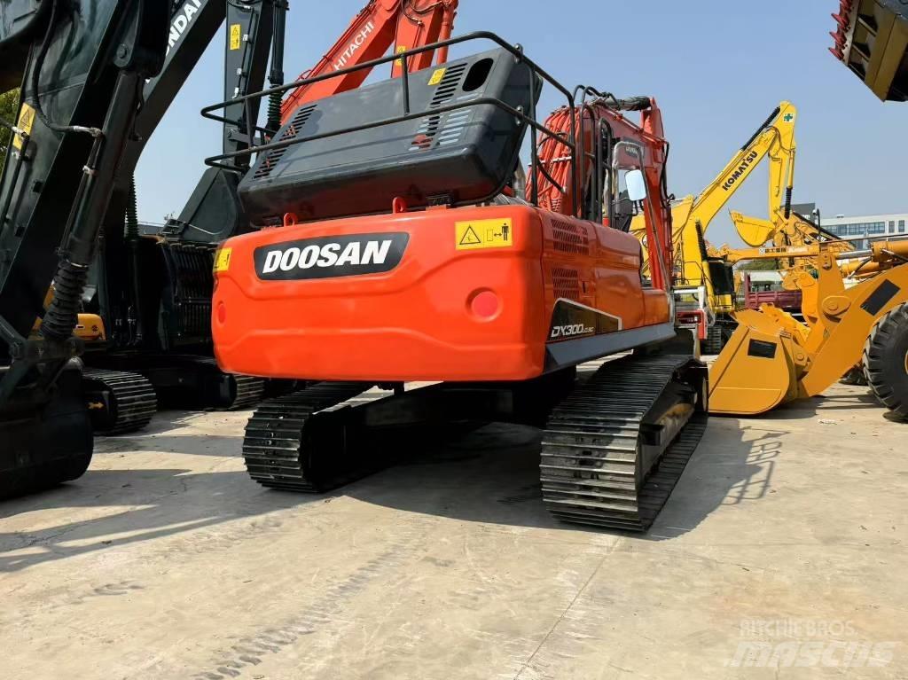 Doosan DX 300 LC-9C 大型油圧ショベル12t以上（パワーショベル・ユンボ）